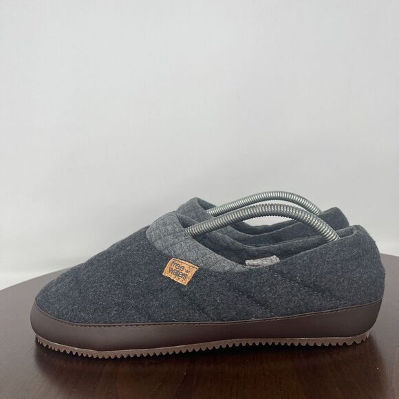Freewaters Jeffery Men's Slipper 10 Gray Quilted Closed-Toe Casual Slip-On Shoes - Picture 1 of 16